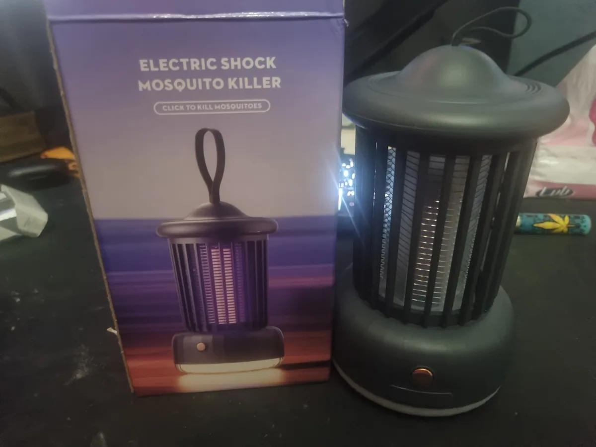 Lampe anti-moustiques 3 en 1